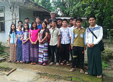 Pat Myanmar students